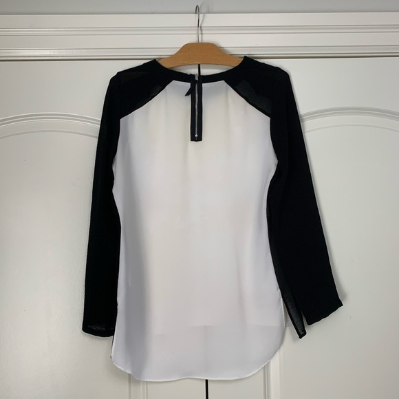 ❤️Willi Smith Semi Sheer Black White Blouse Small - Picture 3 of 6